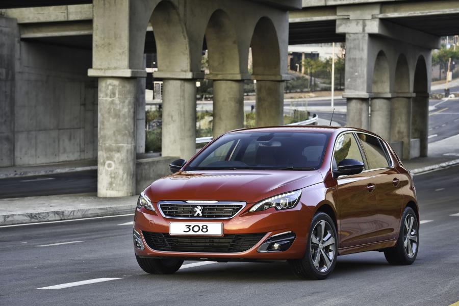  Peugeot 308 GT Line 2015 года  (ZA) (фото 5 из 27)